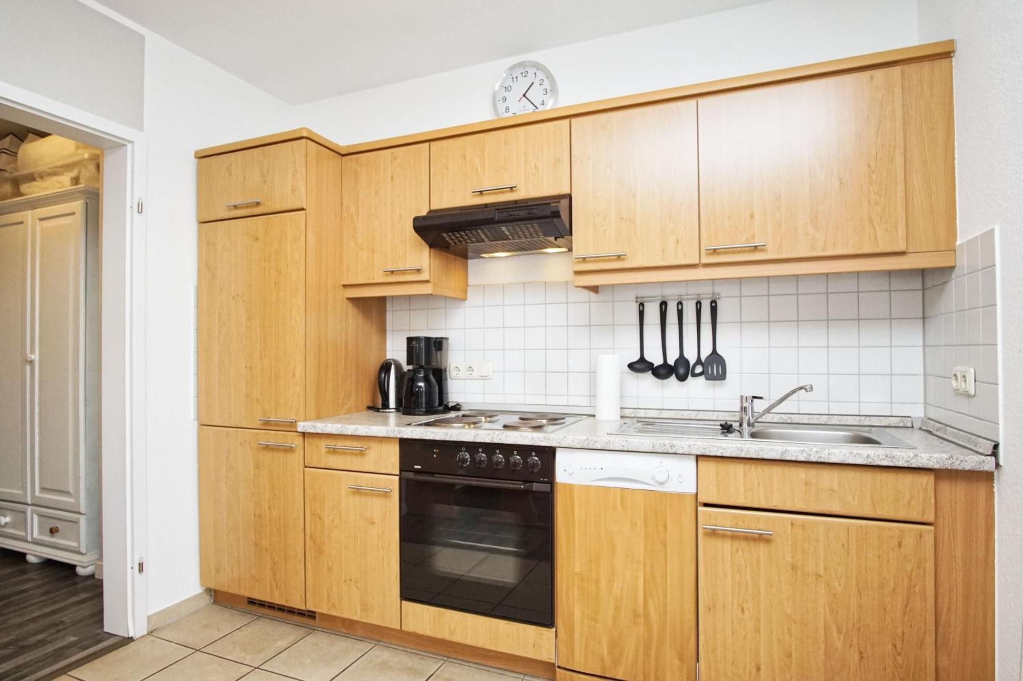Zentrale Fewo Mit Balkon, Gratis Nutzung Vom Ahoi Erlebnisbad Und Sauna In Sellin - Villa Buskam Fewo 27 Goehren  Exteriör bild