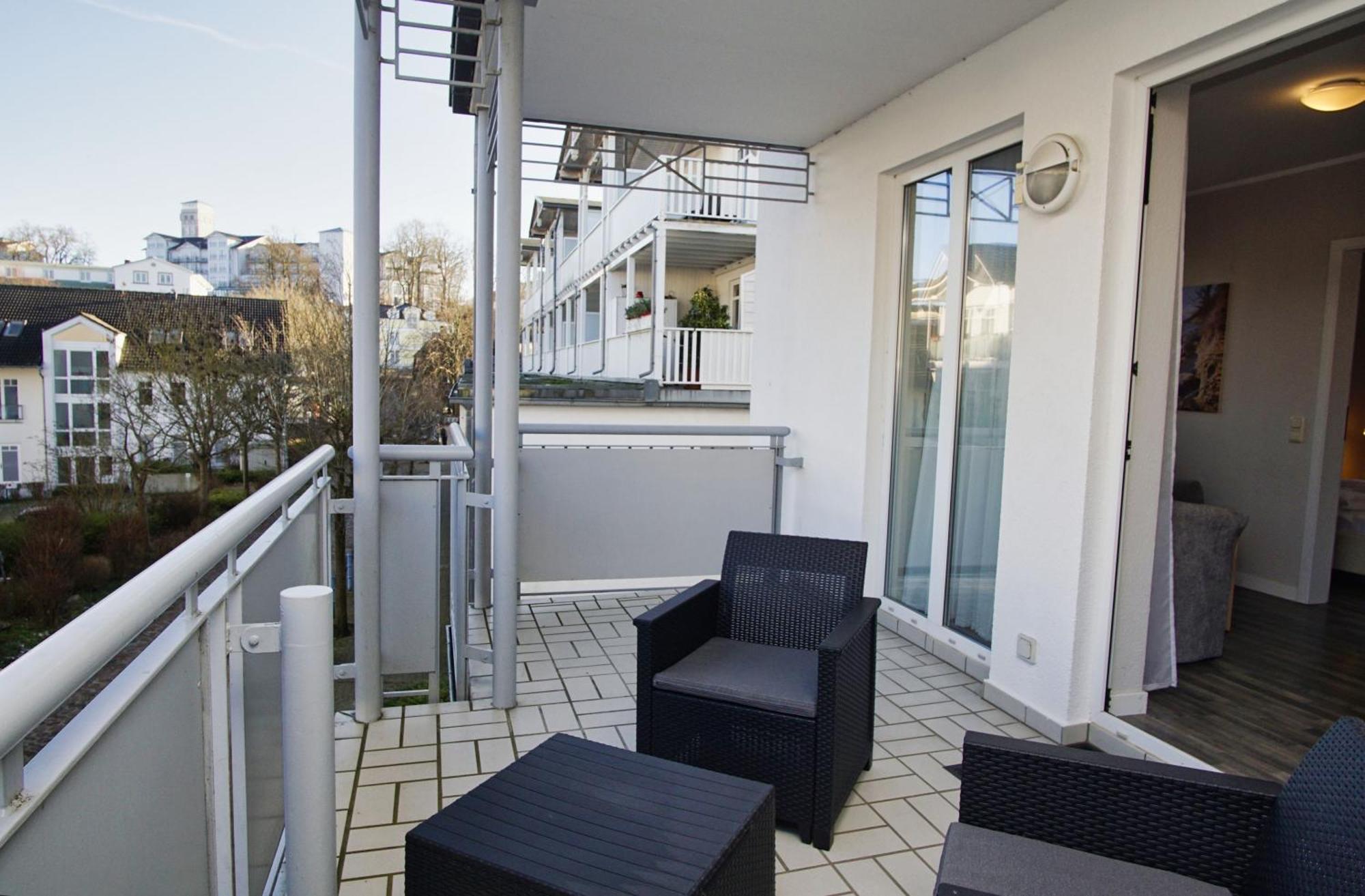 Zentrale Fewo Mit Balkon, Gratis Nutzung Vom Ahoi Erlebnisbad Und Sauna In Sellin - Villa Buskam Fewo 27 Goehren  Exteriör bild